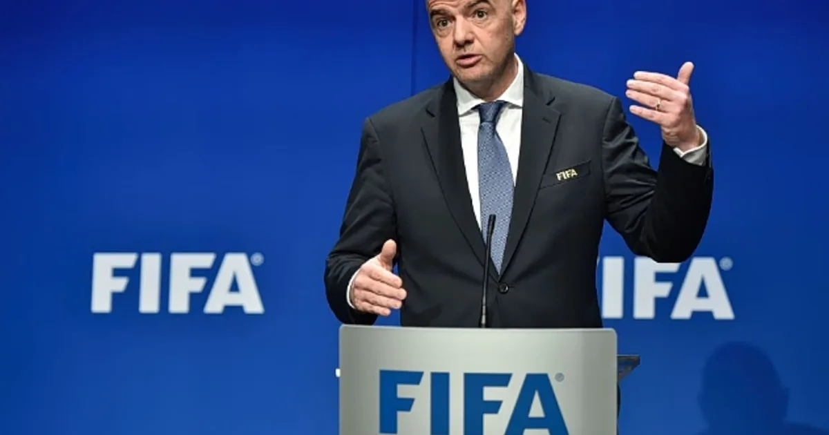 FIFA-Ινφαντίνο: Από τη συγγνώμη στην αντεπίθεση